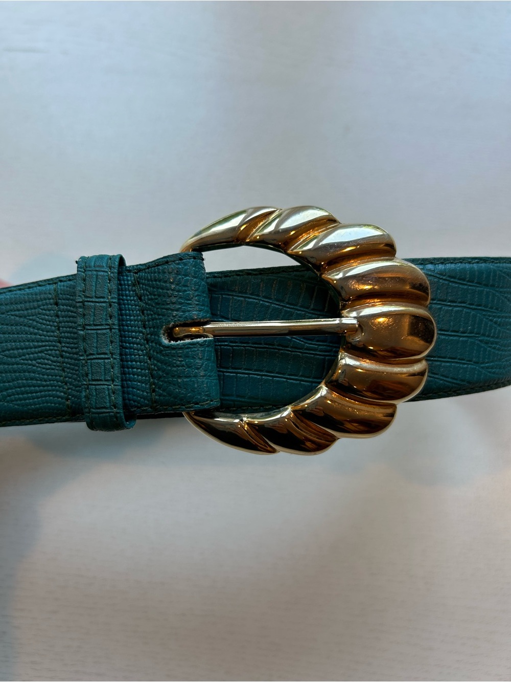 Vintage Magid Teal leather Belt with Gold Twisted Buckle